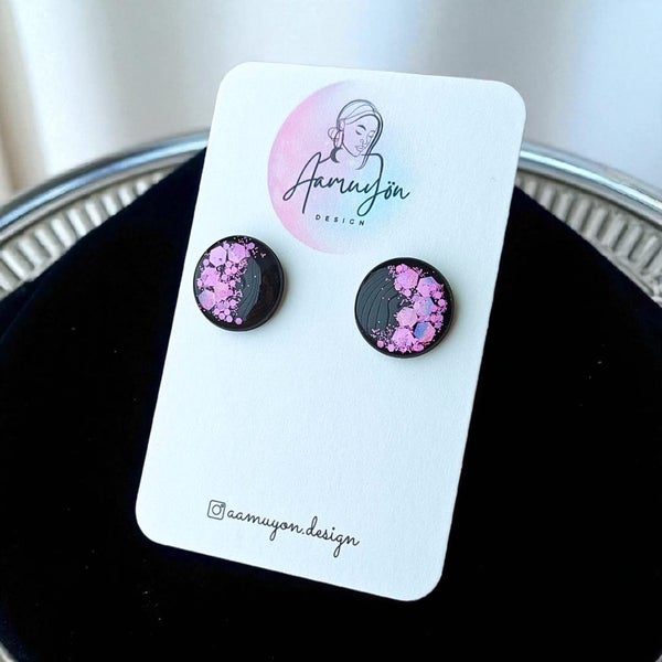 Aamuy&ouml;n Design, Glitternapit, Musta/Vaaleanpunainen