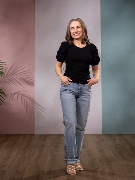 Versonpuoti, lyhythihainen FRIDApaita, Musta