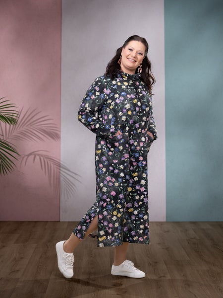 Versonpuoti, SLOWmekko, KAHVILASSA Musta/Pastelli