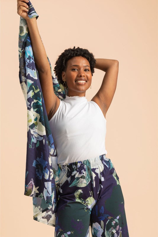 Kaiko, Square Scarf Large, Blue Anemone