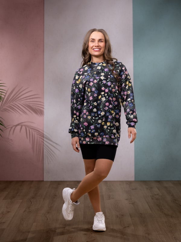 Versonpuoti, OVERSIZEcollege, KAHVILASSA, Musta/pastelli