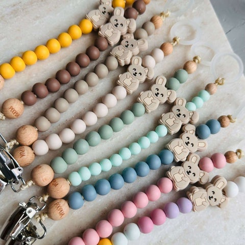 Poopua, Tuttinauha Pupu, Salvia