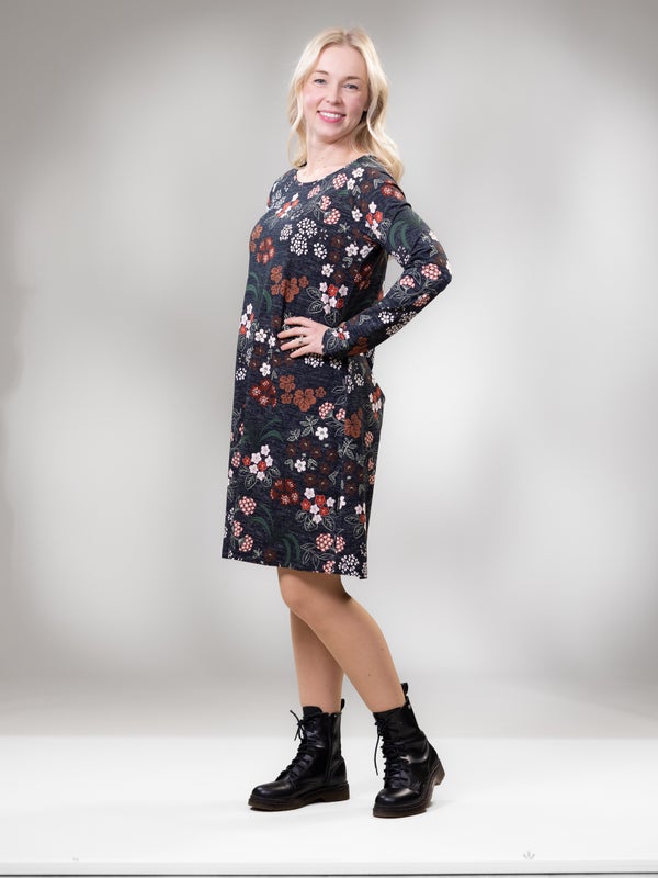 Versonpuoti, VERSOmekko LS,  M&Ouml;KILL&Auml;, Ruoste/viini