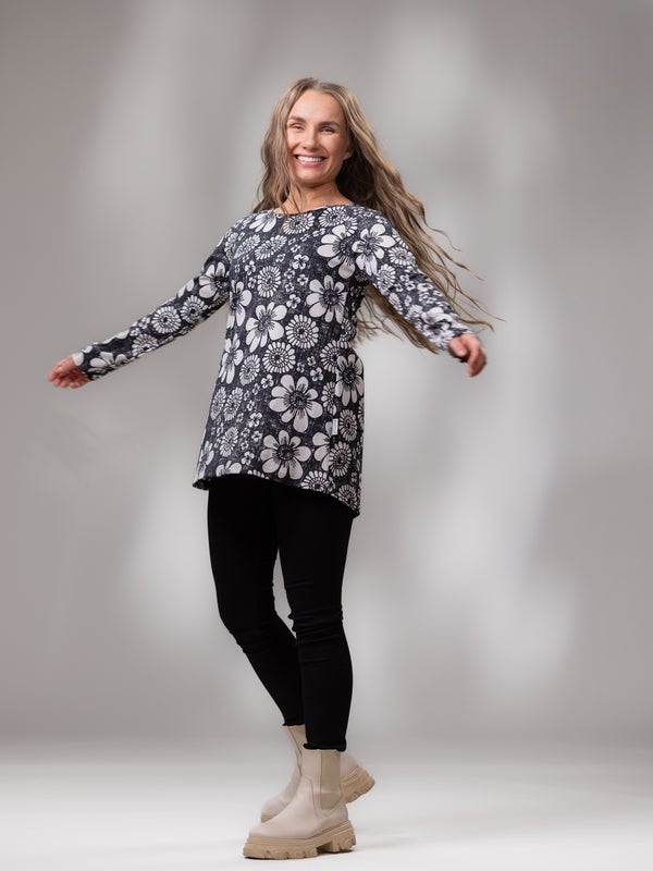 Versonpuoti, VIENApaita raglan, KEDOLLA KERRAN, Musta/valkoinen