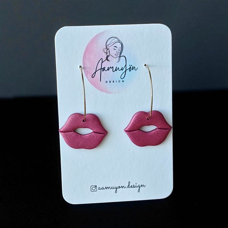 Aamuy&ouml;n Design, Pusut kullatuilla renkailla, Bordeaux