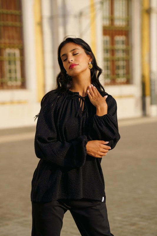 Nakoa, Paloma Blouse, Black Leo